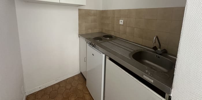 Image 3 sur 6 - Appartement  ·  Location · Lons Le Saunier (39000) · 29m²