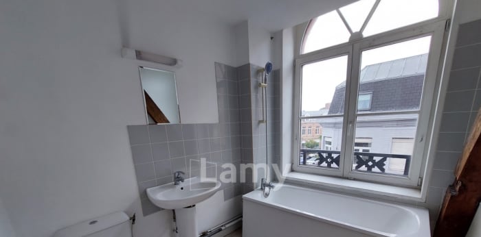 Image 4 sur 6 - Appartement  ·  Location · Tourcoing (59200) · 2 pièces · 48m²