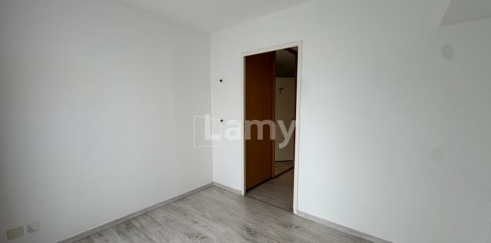 Image 4 sur 7 - Appartement  ·  Location · Lille (59800) · 2 pièces · 47m²