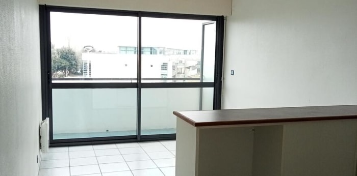 Image 8 sur 19 - Appartement  ·  Location · La Rochelle (17000) · 1 pièce · 20m²