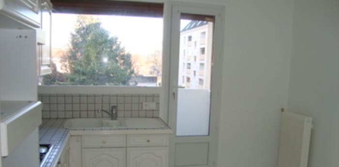 Image 3 sur 9 - Appartement  ·  Location · Auxerre (89000) · 5 pièces · 77m²