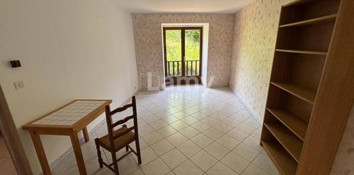 Image 3 sur 7 - Maison/villa  ·  Location · Revigny (39570) · 3 pièces · 76m²