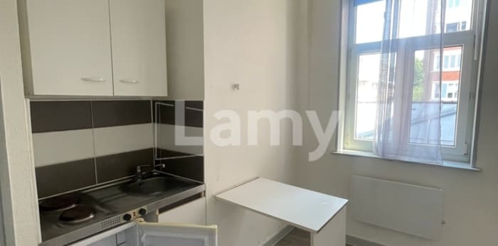 Image 2 sur 3 - Appartement  ·  Location · Lille (59800) · 1 pièce · 13m²