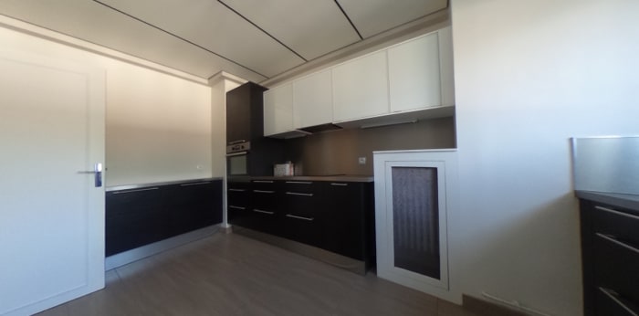 Image 12 sur 19 - Appartement  ·  Location · Grenoble (38000) · 3 pièces · 96m²