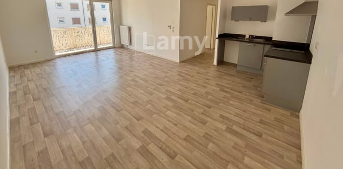 Image 1 sur 11 - Appartement  ·  Location · Strasbourg (67200) · 4 pièces · 81m²