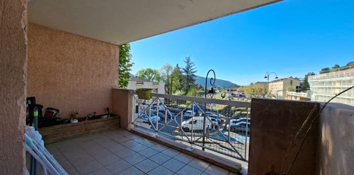 Image 1 sur 4 - Appartement  ·  Location · Sisteron (04200) · 3 pièces · 78m²