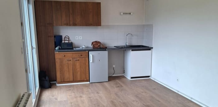 Image 2 sur 9 - Appartement  ·  Location · Nantes (44200) · 1 pièce · 28m²