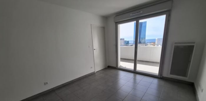 Image 4 sur 9 - Appartement  ·  Location · Marseille (13003) · 2 pièces · 35m²