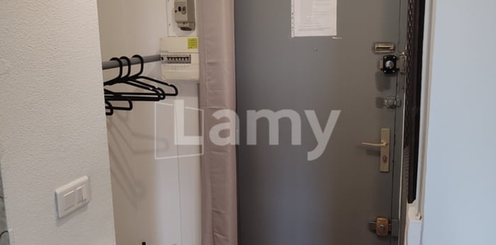 Image 2 sur 18 - Appartement  ·  Location · Ales (30100) · 1 pièce · 24m²