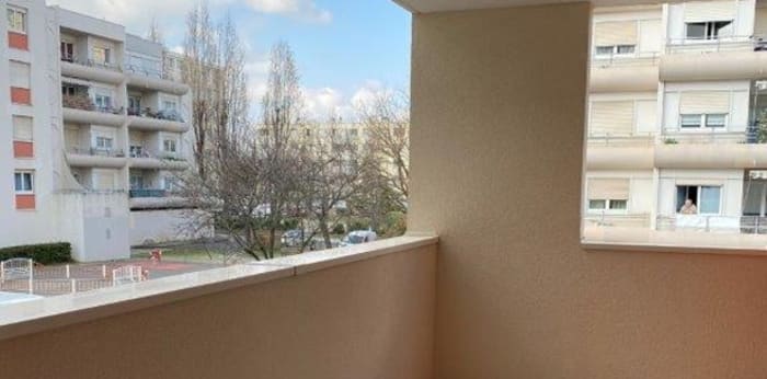 Image 14 sur 17 - Appartement  ·  Location · Villeurbanne (69100) · 4 pièces · 87m²