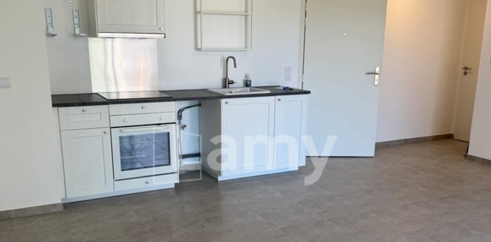 Image 9 sur 12 - Appartement  ·  Location · St Remy De Provence (13210) · 2 pièces · 47m²