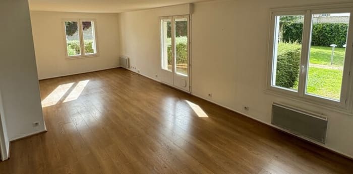 Image 1 sur 15 - Appartement  ·  Location · Chantilly (60500) · 4 pièces · 80m²