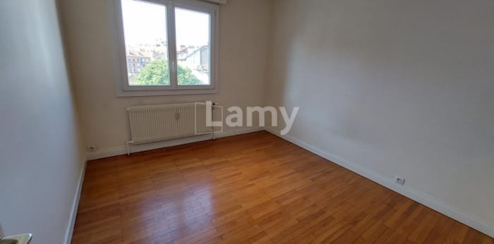 Image 9 sur 12 - Appartement  ·  Location · Grenoble (38000) · 2 pièces · 54m²