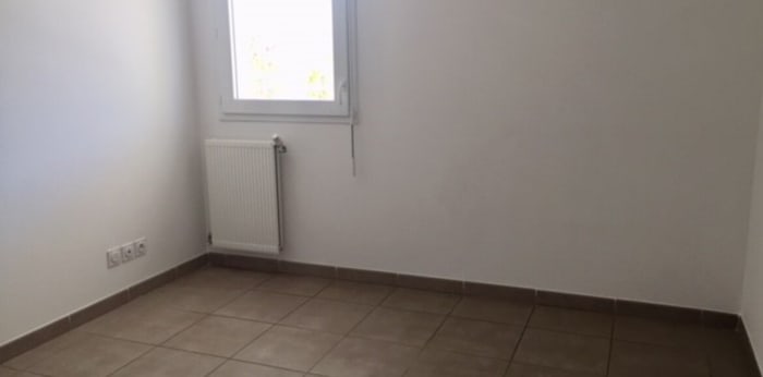 Image 8 sur 11 - Appartement  ·  Location · Salon De Provence (13300) · 3 pièces · 58m²