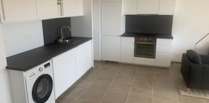 Image 2 sur 9 - Appartement  ·  Location · Aix En Provence (13090) · 3 pièces · 66m²