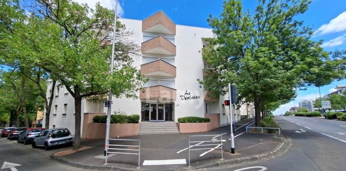 Image 1 sur 7 - Appartement  ·  Location · Clermont Ferrand (63000) · 1 pièce · 19m²