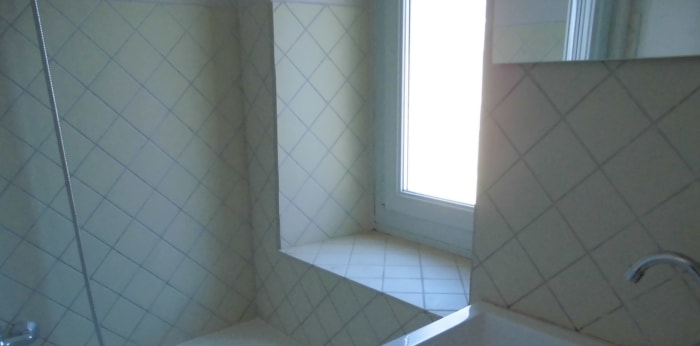 Image 4 sur 6 - Appartement  ·  Location · Dole (39100) · 2 pièces · 42m²