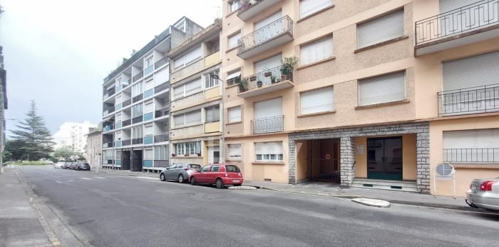 Image 8 sur 10 - Appartement  ·  Location · Pau (64000) · 4 pièces · 86m²