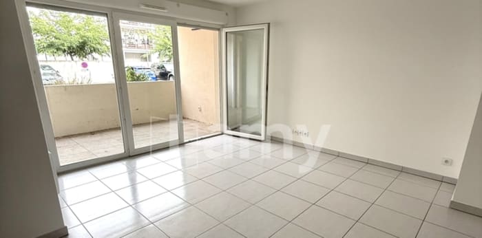 Image 5 sur 9 - Appartement  ·  Location · Miramas (13140) · 2 pièces · 43m²