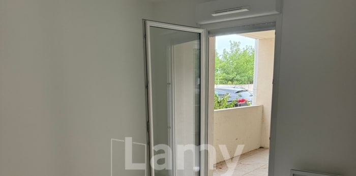 Image 1 sur 9 - Appartement  ·  Location · Miramas (13140) · 2 pièces · 43m²
