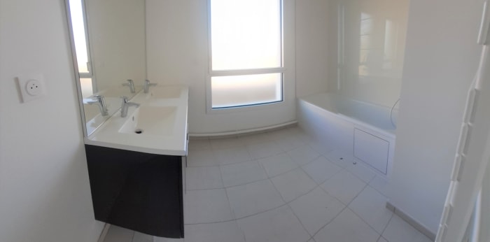Image 3 sur 21 - Appartement  ·  Location · Roubaix (59100) · 5 pièces · 111m²