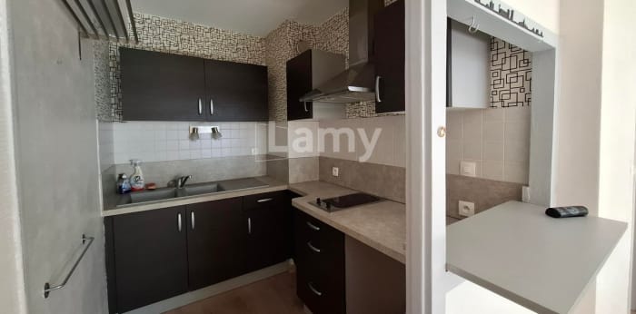 Image 2 sur 7 - Appartement  ·  Location · Lille (59000) · 2 pièces · 40m²