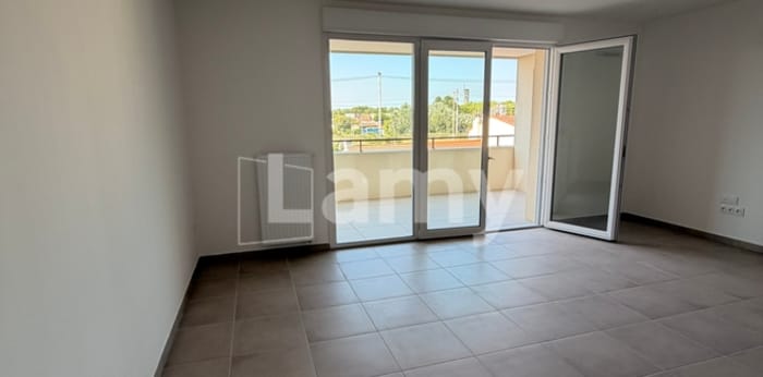 Image 3 sur 8 - Appartement  ·  Location · Avignon (84000) · 3 pièces · 65m²