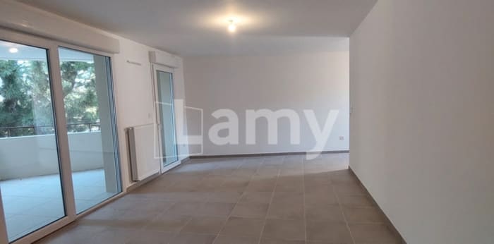 Image 2 sur 10 - Appartement  ·  Location · Avignon (84000) · 4 pièces · 95m²