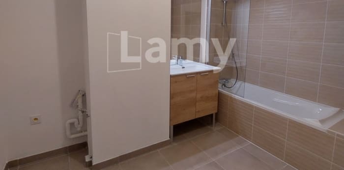 Image 9 sur 10 - Appartement  ·  Location · Avignon (84000) · 4 pièces · 95m²