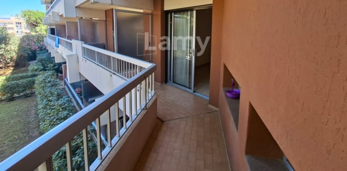 Image 5 sur 10 - Appartement  ·  Location · Nice (06200) · 1 pièce · 19m²