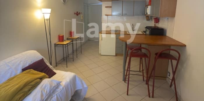 Image 3 sur 4 - Appartement  ·  Location · La Rochelle (17000) · 1 pièce · 21m²
