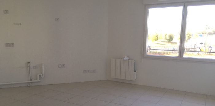 Image 15 sur 15 - Appartement  ·  Location · St Priest (69800) · 1 pièce · 33m²