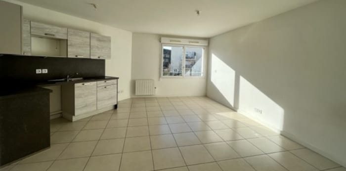 Image 4 sur 15 - Appartement  ·  Location · St Priest (69800) · 1 pièce · 33m²