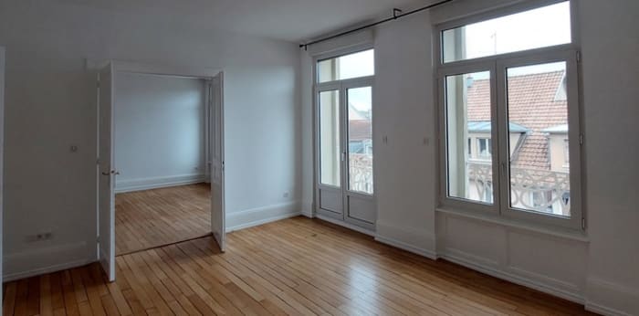 Image 1 sur 14 - Appartement  ·  Location · Belfort (90000) · 6 pièces · 200m²