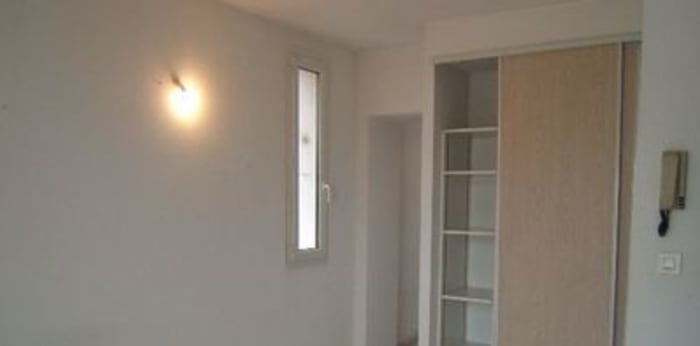 Image 2 sur 5 - Appartement  ·  Location · Aix En Provence (13090) · 1 pièce · 22m²