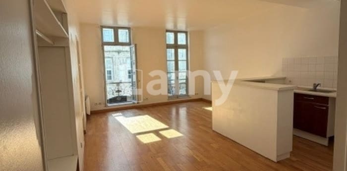 Image 2 sur 14 - Appartement  ·  Location · La Rochelle (17000) · 2 pièces · 43m²