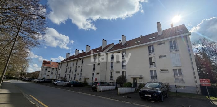 Image 1 sur 23 - Appartement  ·  Location · Chantilly (60500) · 52m²