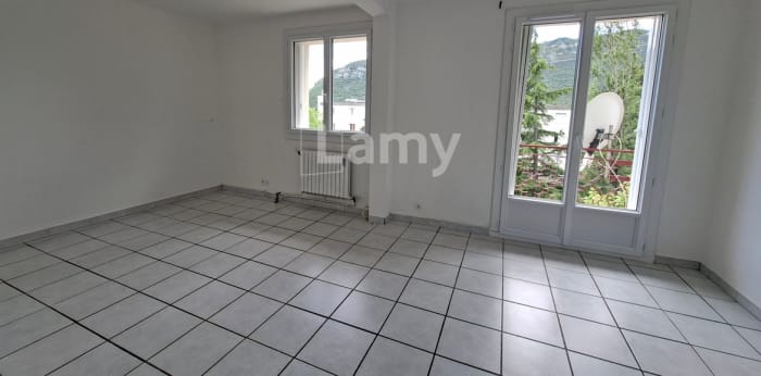 Image 1 sur 14 - Appartement  ·  Location · Laragne Monteglin (05300) · 4 pièces · 65m²