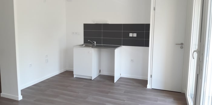Image 3 sur 8 - Appartement  ·  Location · La Roche Sur Yon (85000) · 3 pièces · 63m²