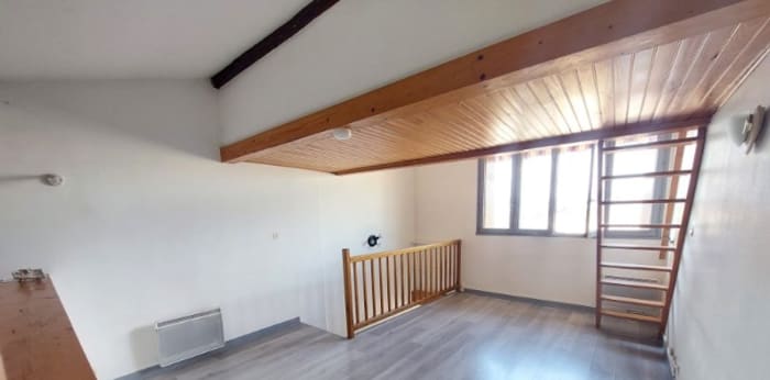Image 4 sur 6 - Appartement  ·  Location · Villefranche Sur Saone (69400) · 1 pièce · 25m²
