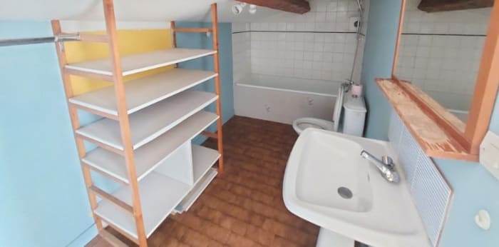 Image 2 sur 6 - Appartement  ·  Location · Villefranche Sur Saone (69400) · 1 pièce · 25m²
