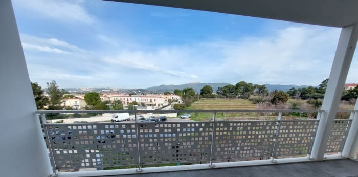 Image 2 sur 13 - Appartement  ·  Location · Marseille 13 (13013) · 2 pièces · 41m²