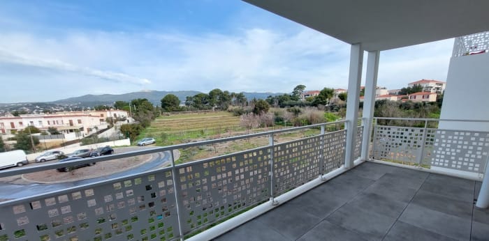 Image 1 sur 13 - Appartement  ·  Location · Marseille 13 (13013) · 2 pièces · 41m²