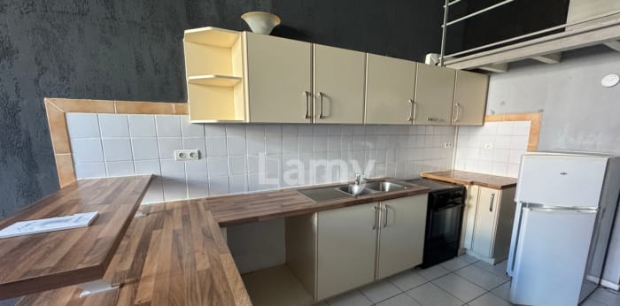Image 1 sur 5 - Appartement  ·  Location · Tourcoing (59200) · 1 pièce · 40m²