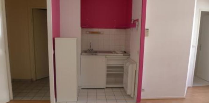 Image 2 sur 4 - Appartement  ·  Location · Lille (59800) · 2 pièces · 35m²