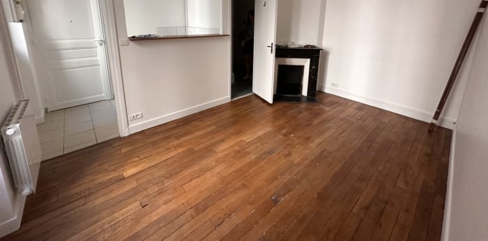 Image 2 sur 12 - Appartement  ·  Location · Paris (75010) · 2 pièces · 33m²