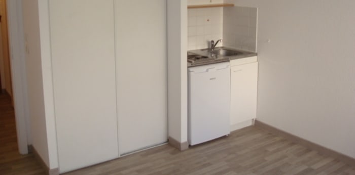 Image 2 sur 8 - Appartement  ·  Location · Strasbourg (67100) · 1 pièce · 20m²