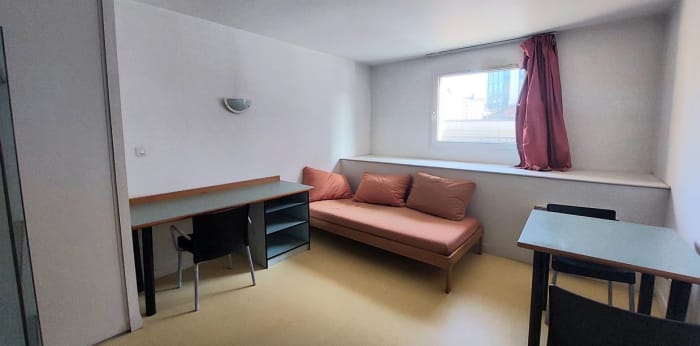 Image 1 sur 3 - Appartement  ·  Location · Lille (59000) · 1 pièce · 19m²
