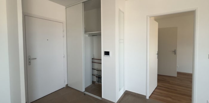 Image 6 sur 11 - Appartement  ·  Location · Chenove (21300) · 2 pièces · 42m²