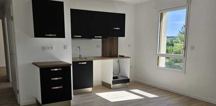 Image 2 sur 9 - Appartement  ·  Location · Tours (37100) · 3 pièces · 61m²